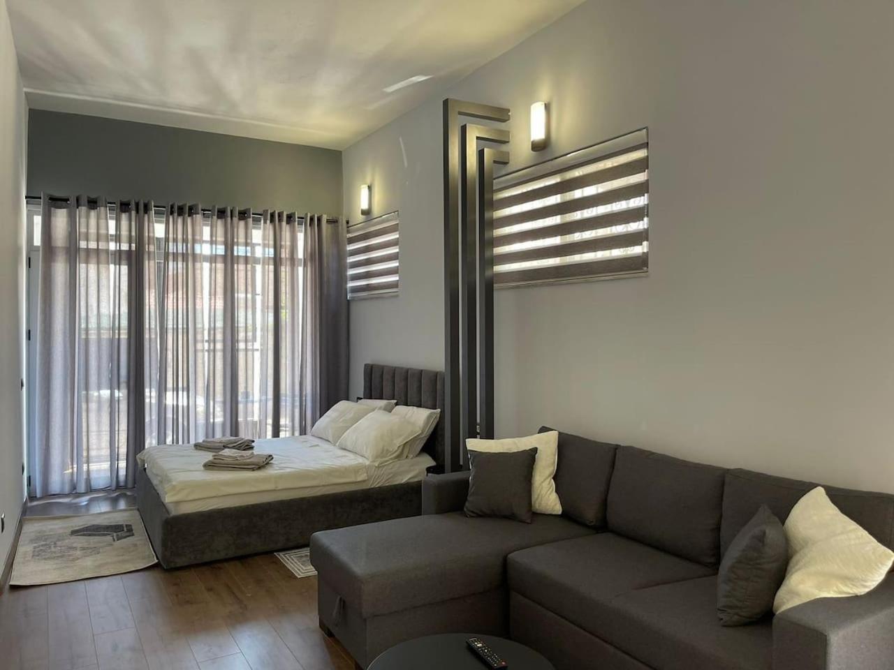 Central Charming Studio Old Town Durres Bagian luar foto