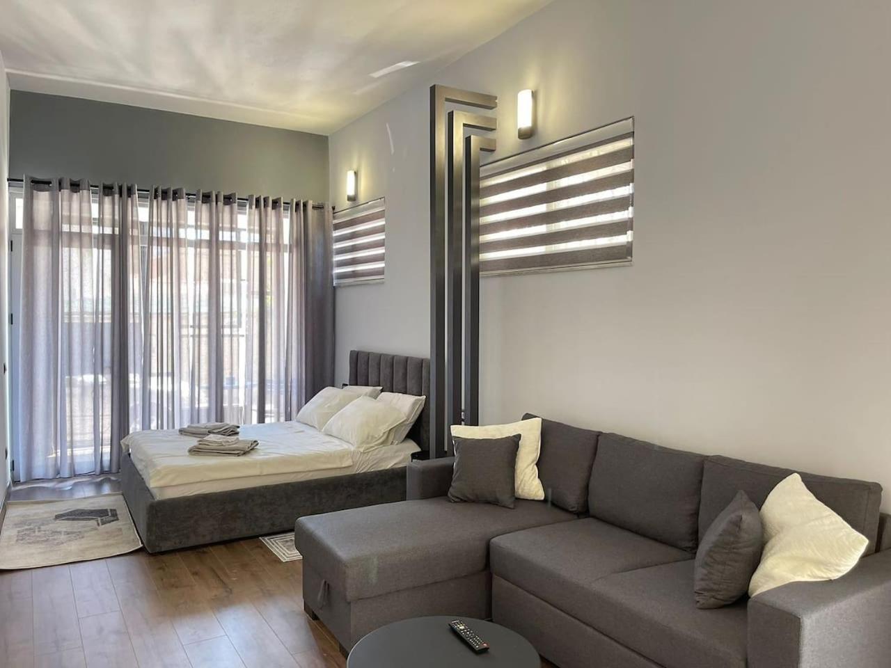Central Charming Studio Old Town Durres Bagian luar foto