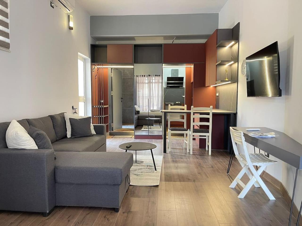 Central Charming Studio Old Town Durres Bagian luar foto